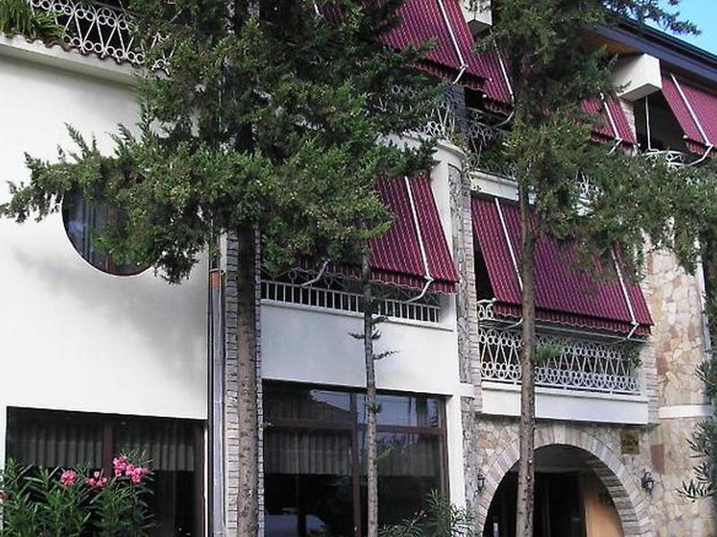 732FC0B592012C87ED1F36E0D0BC674E