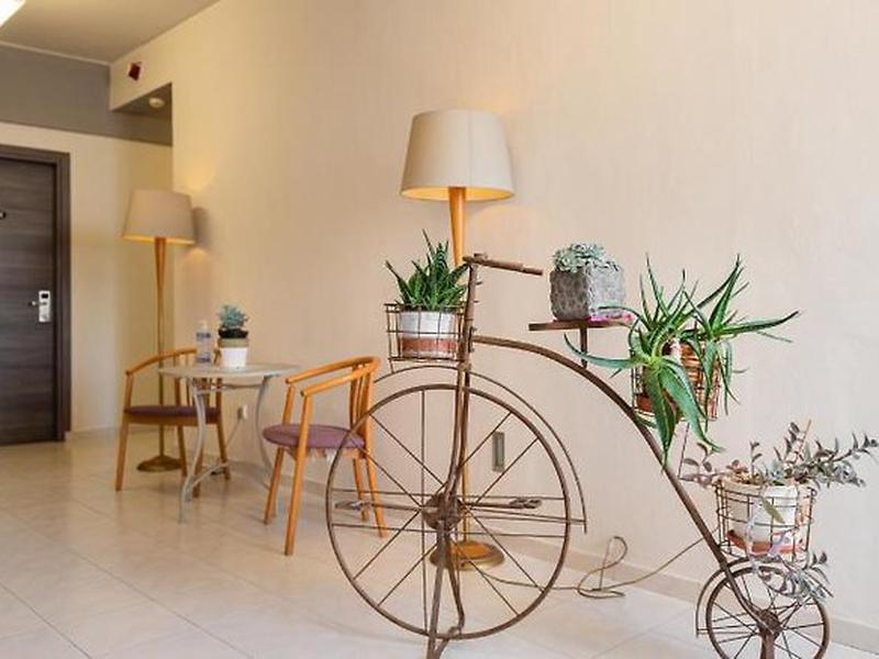 64010CD28E051BA196DB2FAA90463BAE