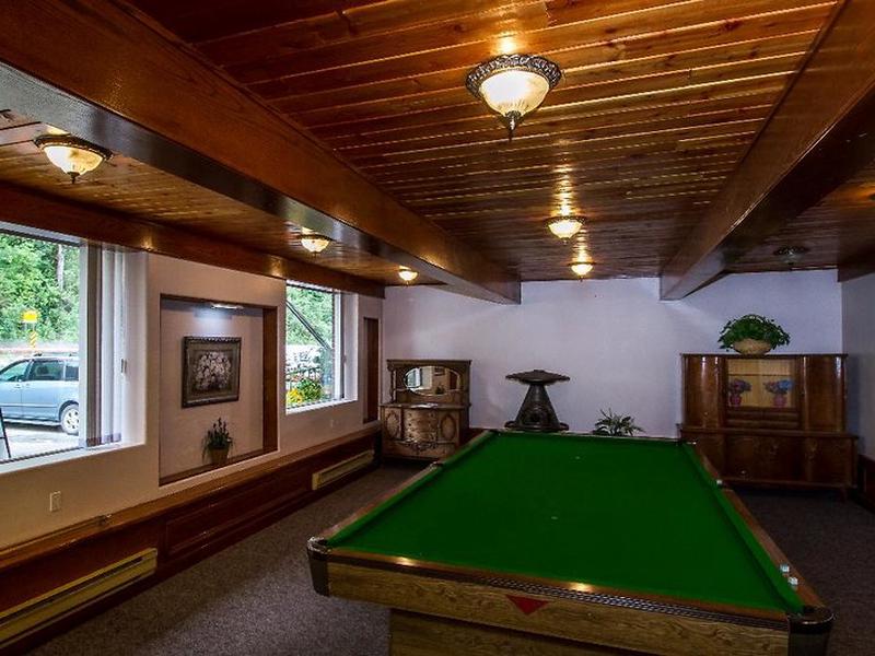 BA777CC1612F11E2F964E618234AB2BE