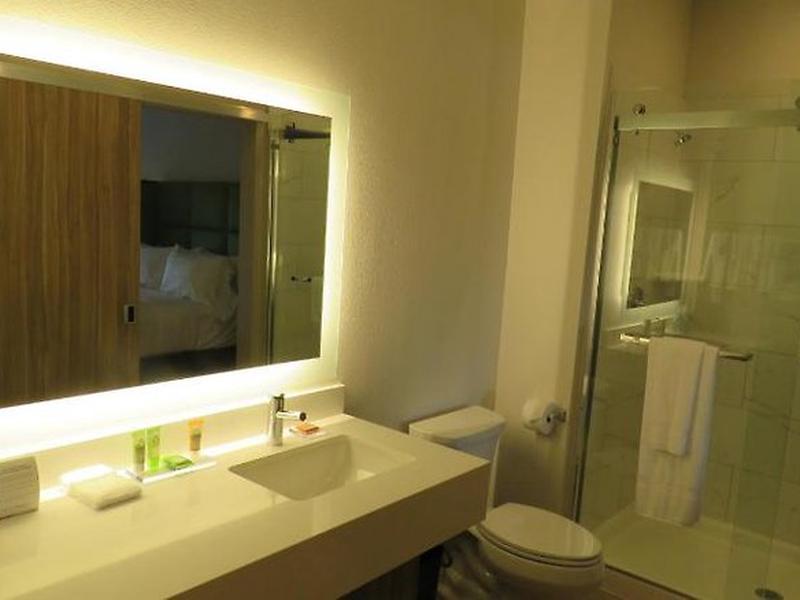 685C038F1578EF58F14404A693F44478