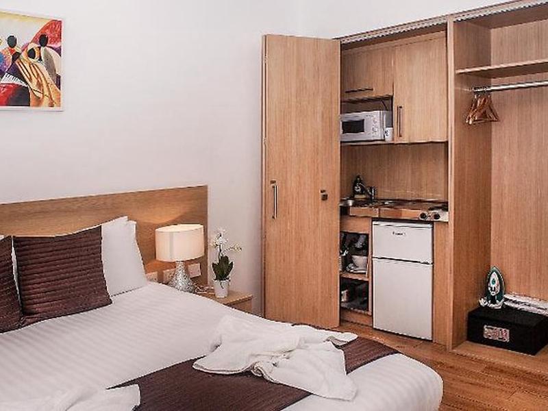 E57C7ED143A97A448BA42E03586702DE