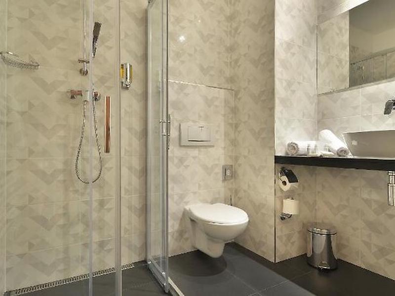 7312C19741A5381F85364C095439B629