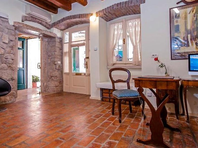 02832D4720592E408BFDAFA71CF8232B