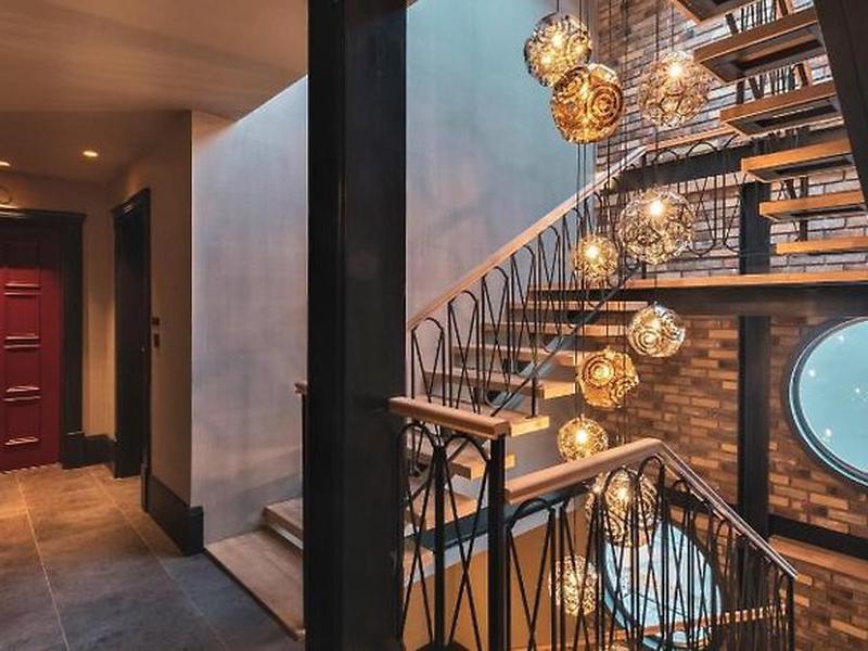 AC02C7D51D2F89309E82D23DA1B3855D