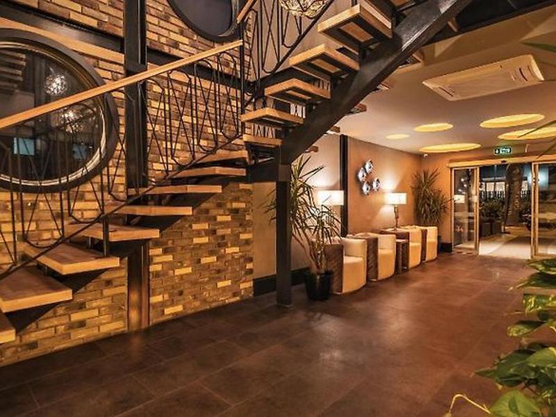 B5436C38A211D4296C42FBE8C7B4355C