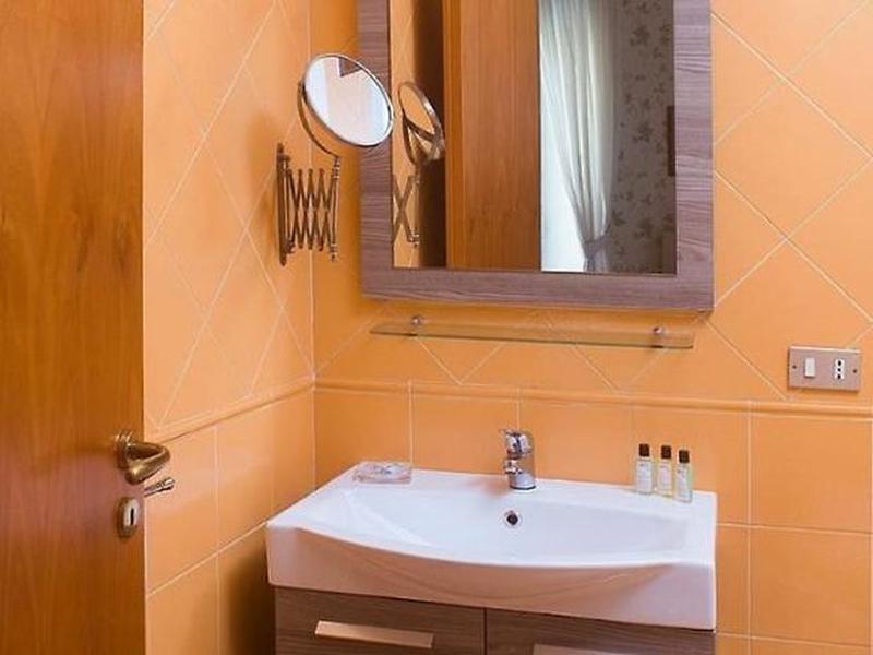 80AED847A97B452E91C2D793FA30F38C