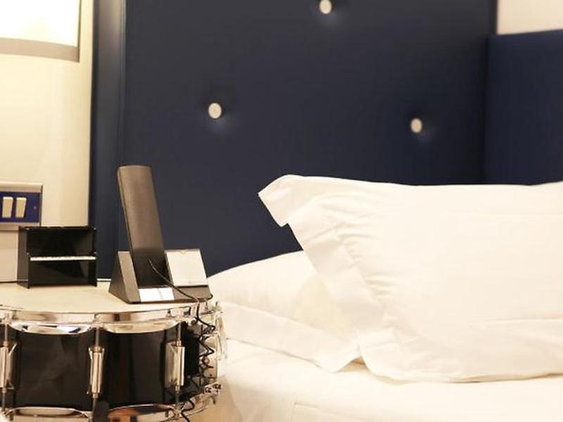 39B198B30A8729972D5D83C9050B2E2C