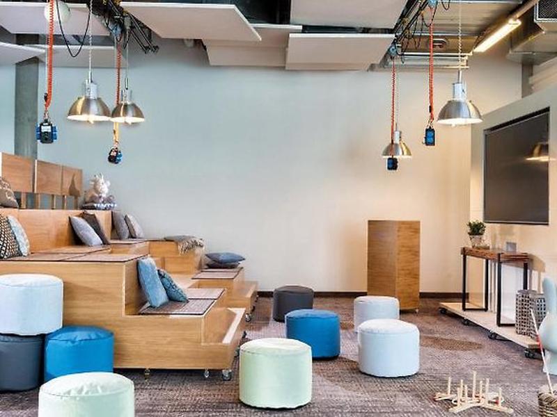 AFBACA18EE33697F0BF6F5EDFB71EBDE