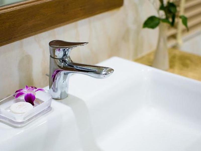 ABFE6FA90A15F51ED357F9F17763DD69