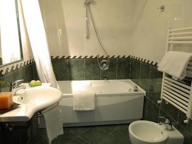 EDB57A5E4BC4B04FECDED96CCA7BABC7