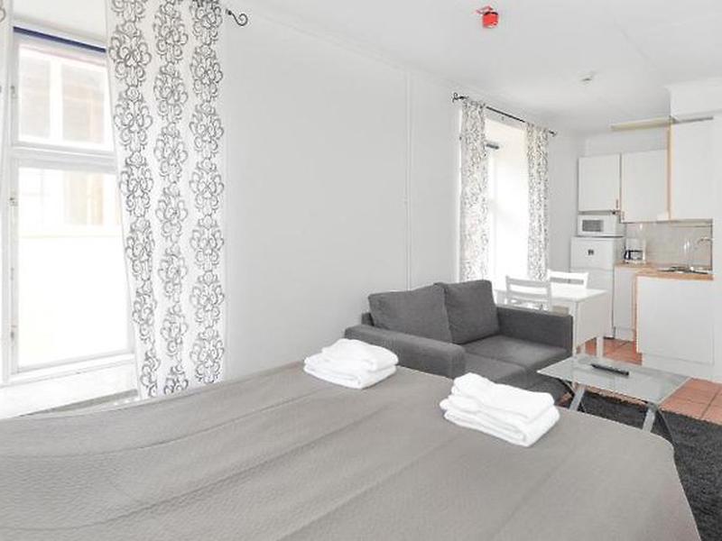 496DA89070914F6EB4FCB1B159410A51