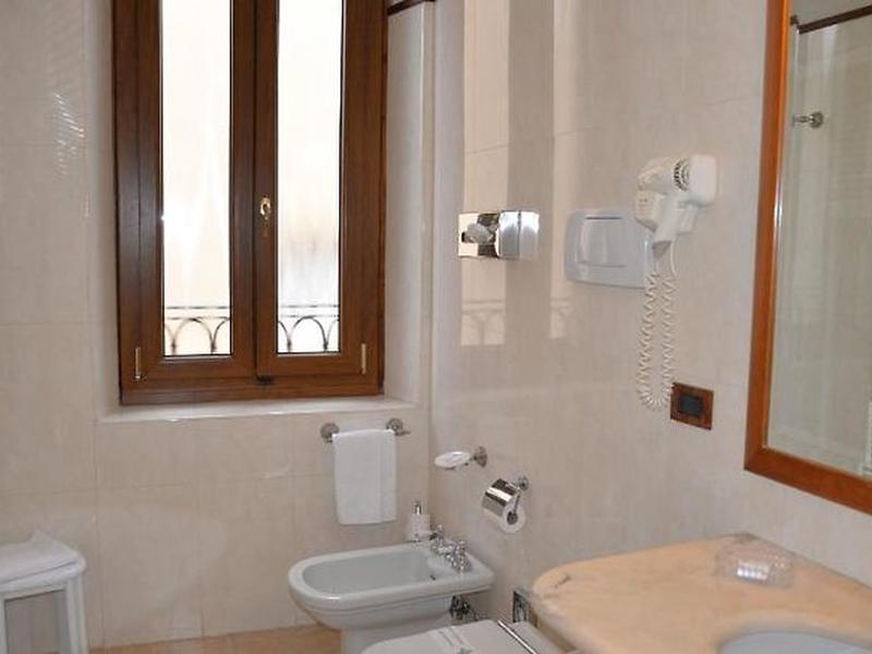 D9DD1E1E190A87E4BC41F33EA4095CF4