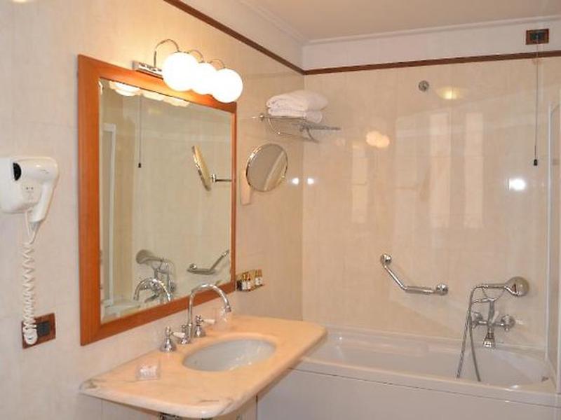 0AA1D9E0D7C2781058ED7DC0B8796D9A