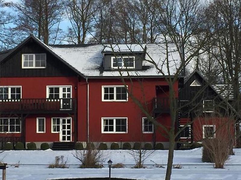 FCF042DB76C18A2B0657D1565A7CD258