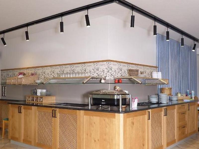 7F01985D3B017D54E5F9A27A56E2932A