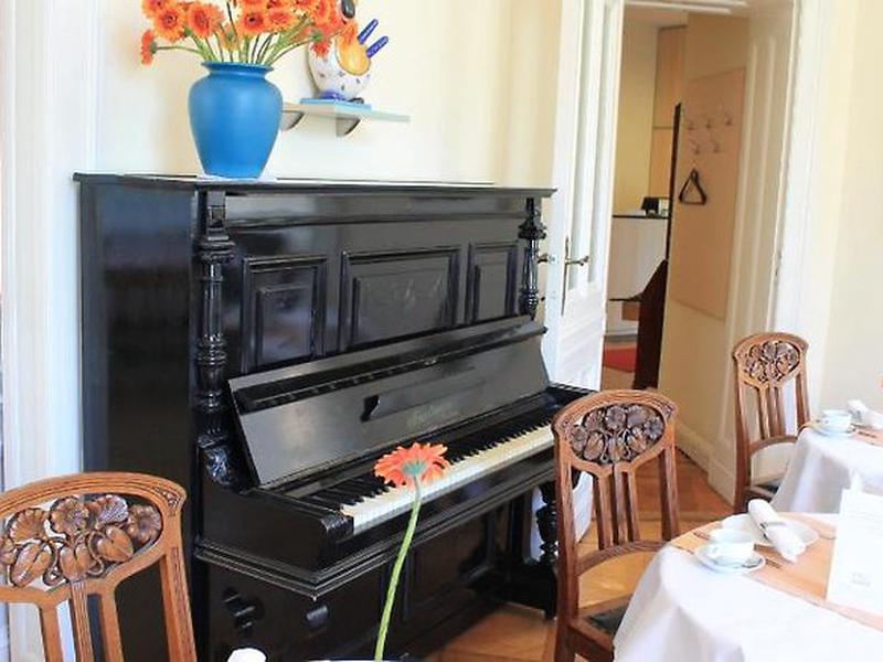 2EC6A044808053B8A5DDFD394A3E1B13