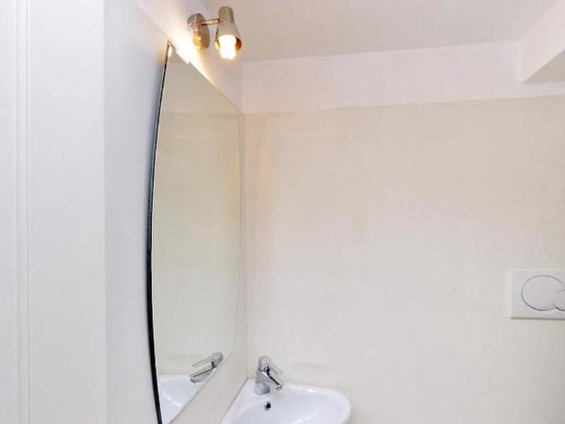 12669980FAA08FE669415E333FB01069