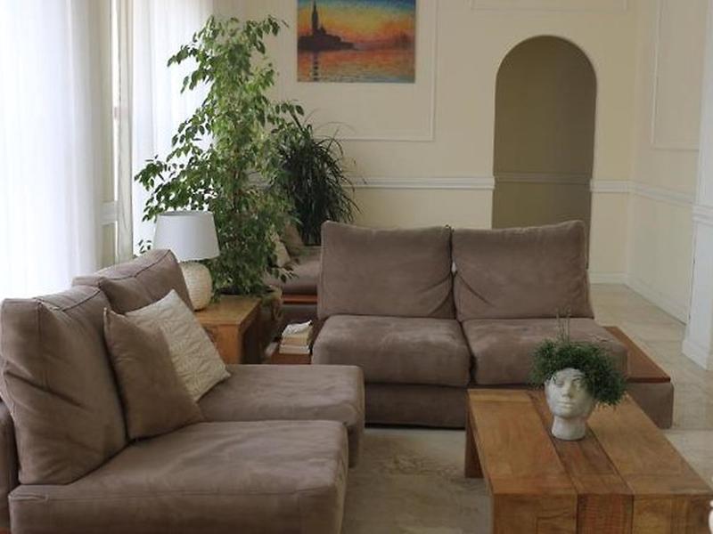 9D4EF858CAA55F9A832F30F832C0EFC5