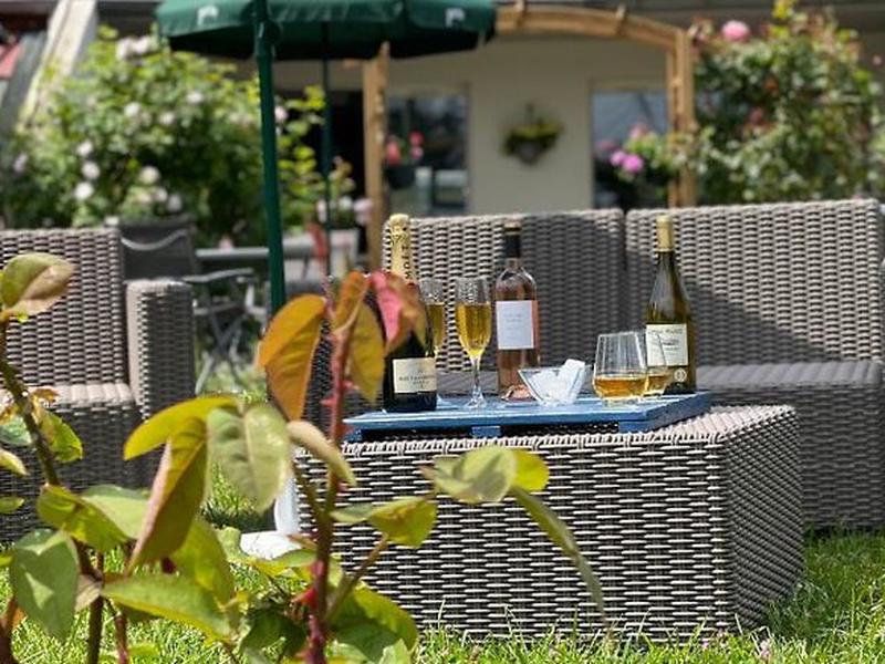 D896DE48EDD9A7F4F55C77A96070B32C