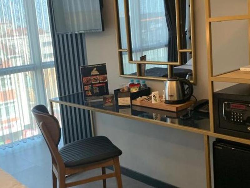 0105DA778ED4ADCBC4703EBAF747CEFD