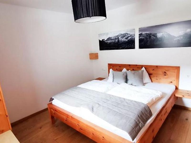 689EF604F1748EBD7CDEA69AE674C200