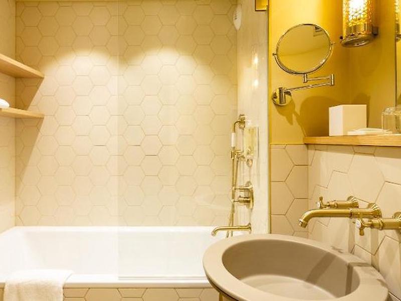 A58E8B6EEE9C42A7A602CB98E38F1029