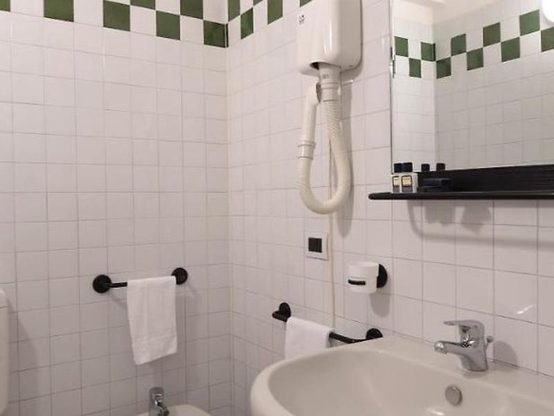 02FCF0EB8D9155EDE0B2D99DE4DFE383