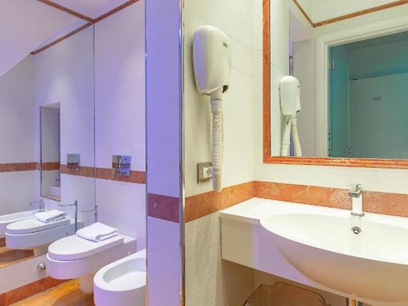 C678E976B4CFC55891A0CF3FA4DB6F7E