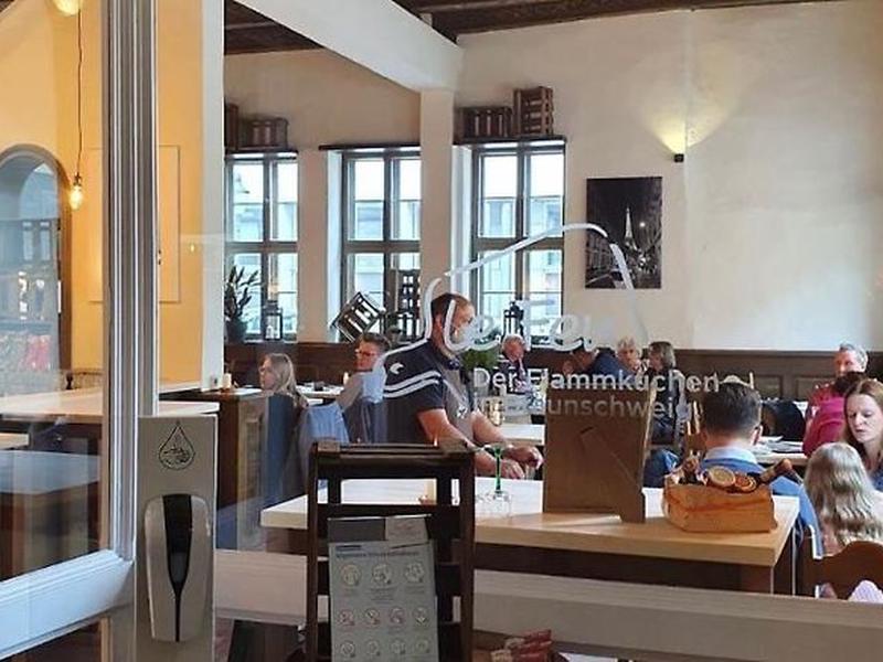 239355E6008C21EF40FEF4CAFF3297E4