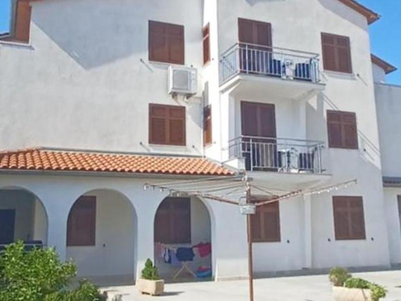 AF1DADD12EEF8B9CA3431EF6B0E93A1D