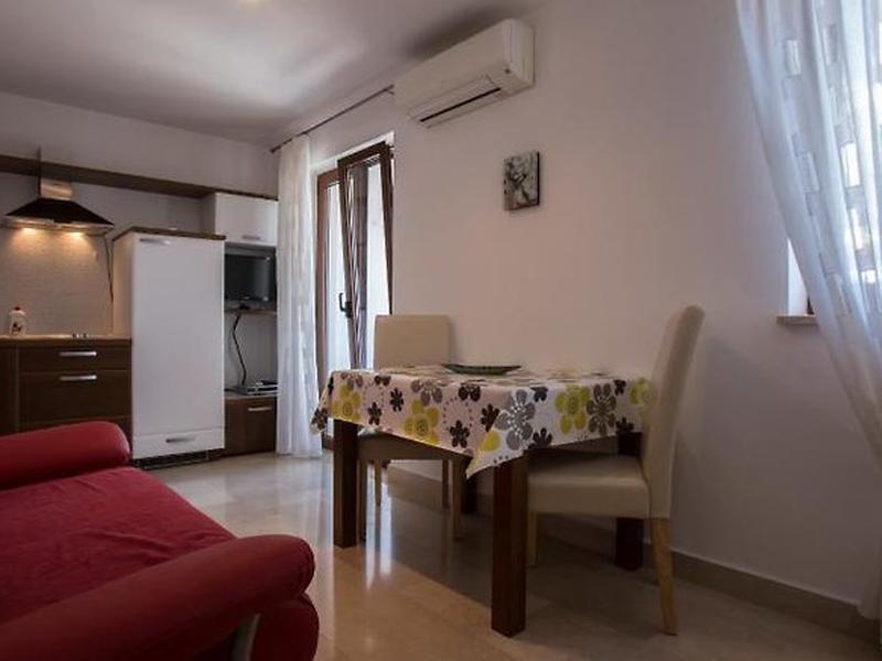 2DBFF86F059E69C6C288A12467789230