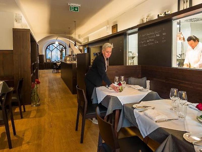 EAB0CA3EFD18EF5E5D504EBDC4C3F810