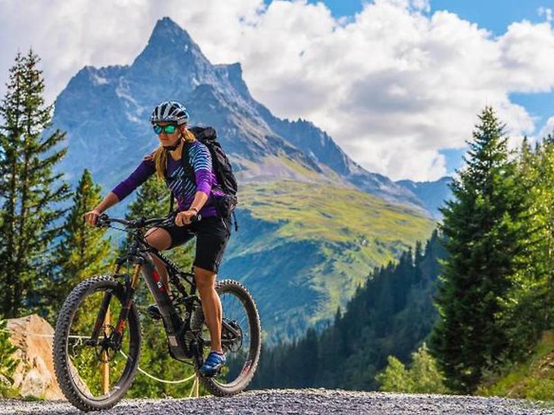 CD85B1AC5BC54BC8F19B3045BBD6892C