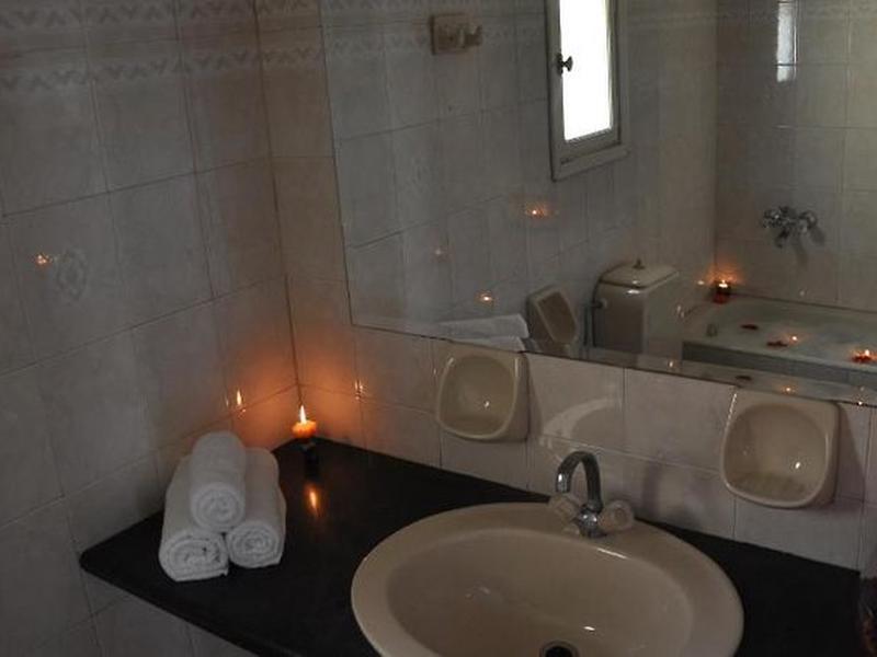 2ED42F5F4C7737F32D48917E9AB763DB