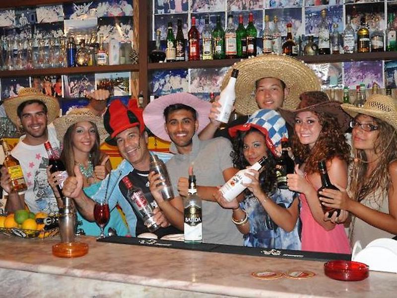 10D5F5428DD0AD87D3CDD7C1900C4256