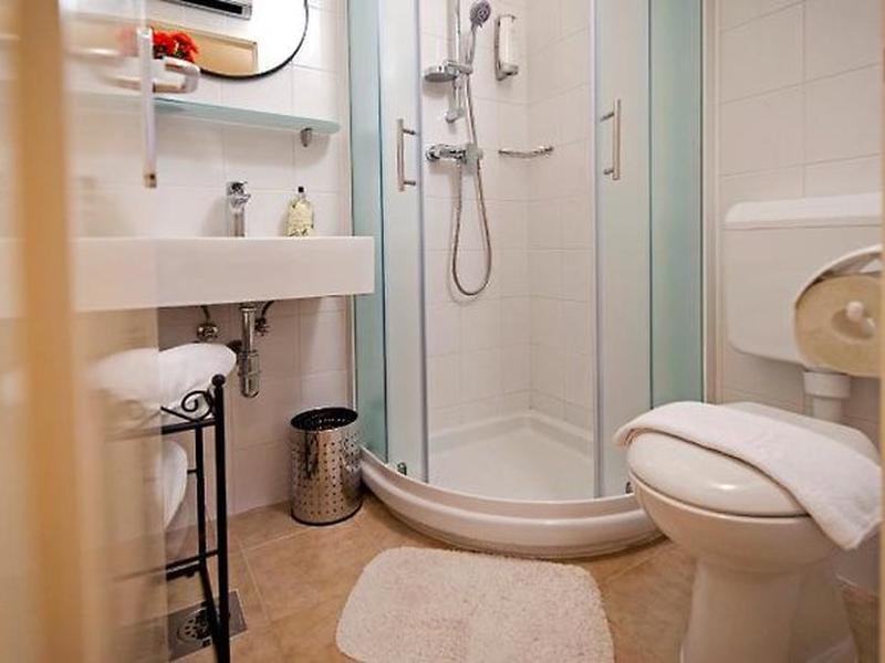 ACEE19836698864983CE4F17A89BE7C3