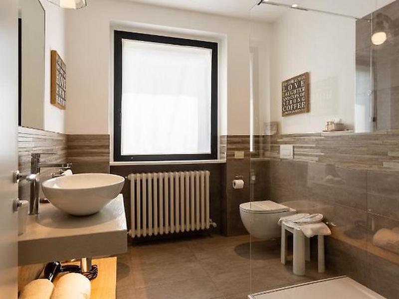 CD71E90CABB981B077B9F9EF7DB3BCC2