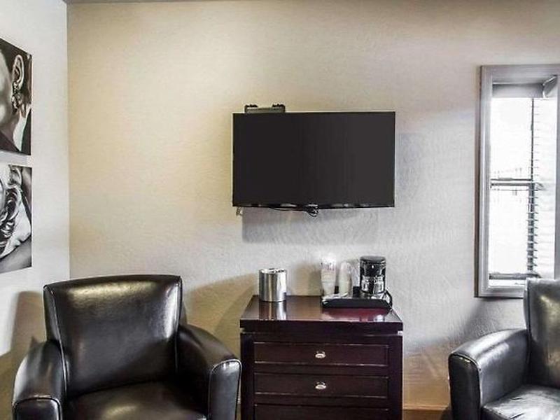 85F1F0F3F02315645FC17FB20F9BDF9A