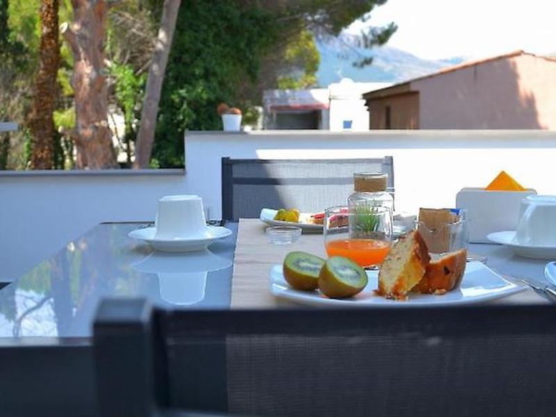 0B5558A13D527EC78463A8DED9DA151C