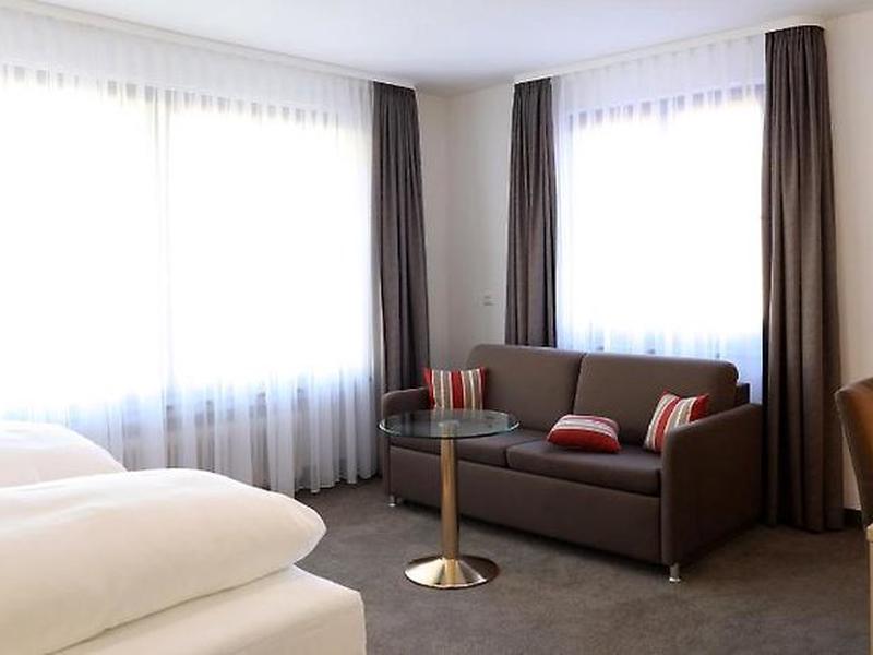 25ADCE16B7138B4F4A0AF31ADC737890