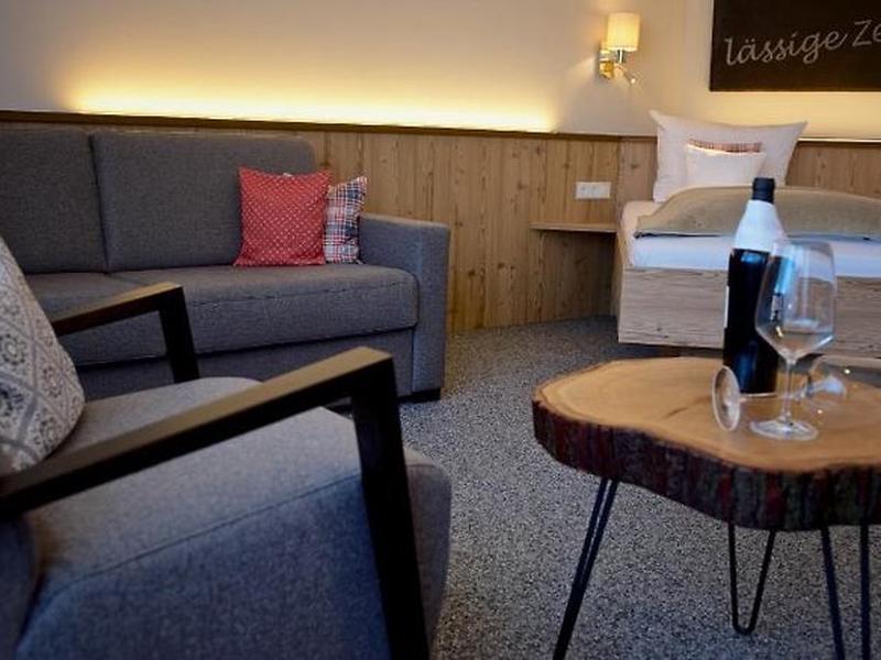 77CDD14A2106C5A625173D75A3E14260