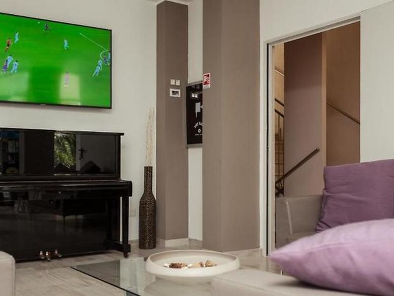 B6AE6540399EFAD01F1E2294284FD203