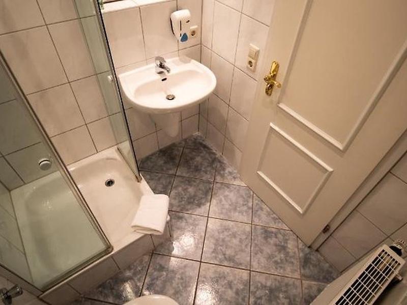 7B41194C6AEF9070D7FA4C026B694453