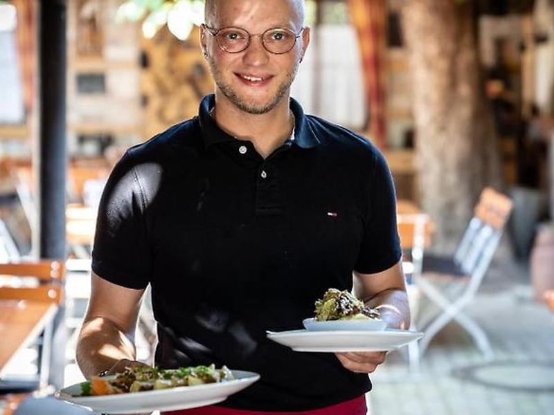 47DD03740D65A8CEF3497F007EBFA379