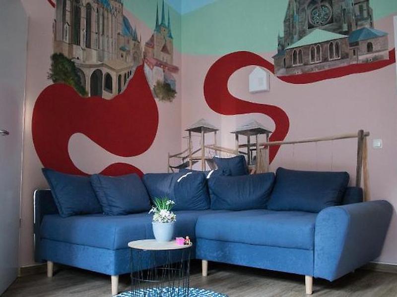 C4BBA3F05EBB4E4F9C14E9BBE3A22E1B