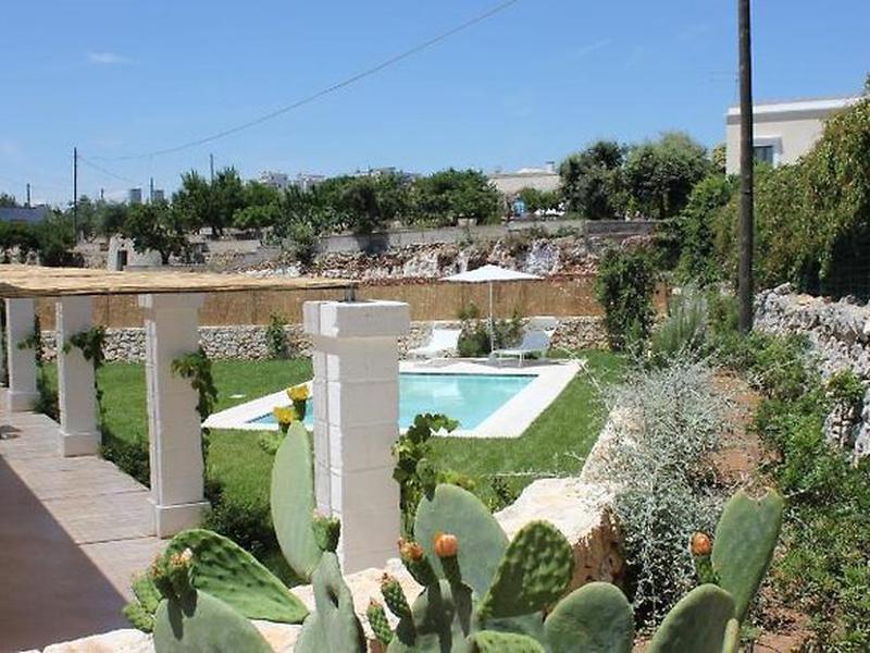 AFD6B002C3002AA10E075FB21D472A23