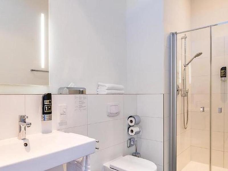 B6A571745F7E010D2F456CA1DFC3BF88