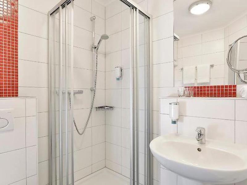 554F96F8AFA64F8E98CB8A7E03C3F57C