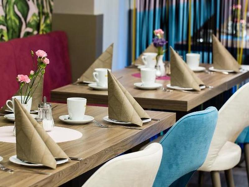 9EEEA86671A7A5BE26B17AD1346E7E1E