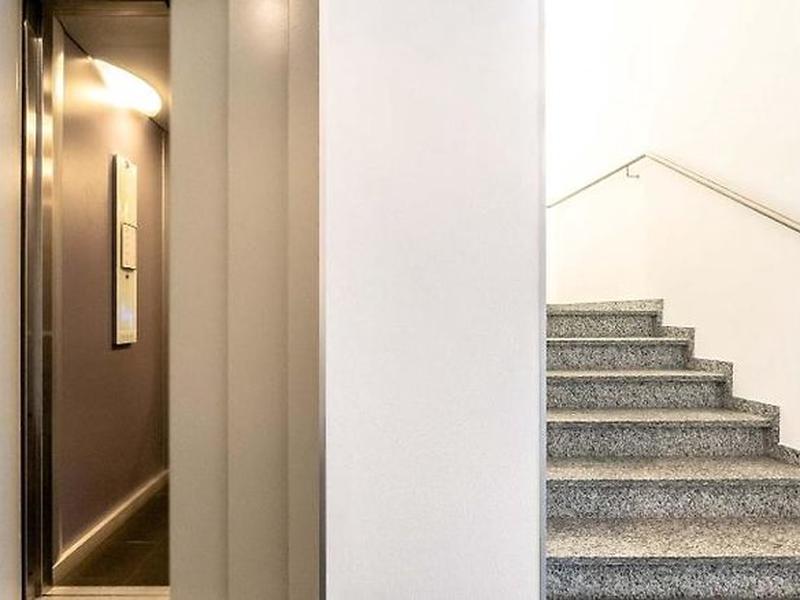 23F3B06F3EFB3EDE0FF7B59C6908973F